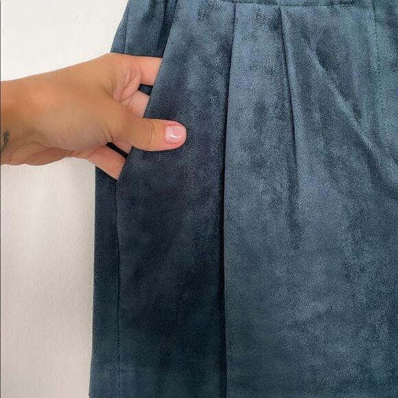 ⭕️ BCBGMAXAZRIA Set 2 Piece Jacket and Shorts Green Suede Small XS - Picture 8 of 10